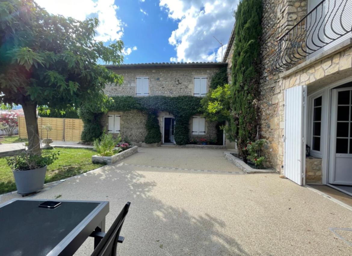 Apartmán Petite'Escale Charmes-sur-Rhone Exteriér fotografie